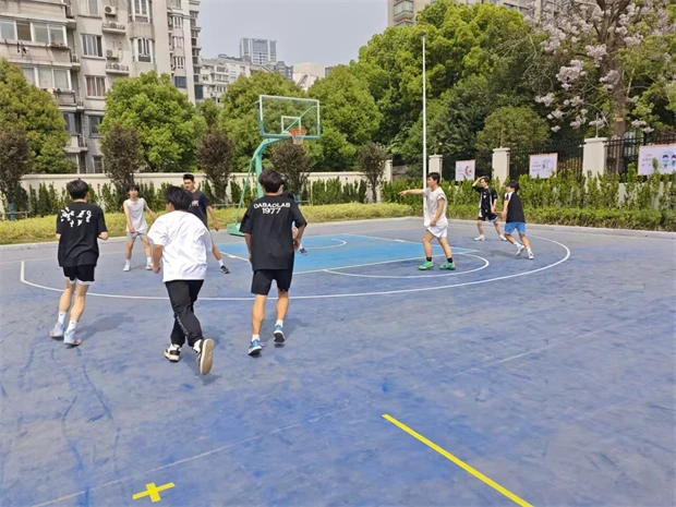 专业篮球教练如何指导球员心理_1
